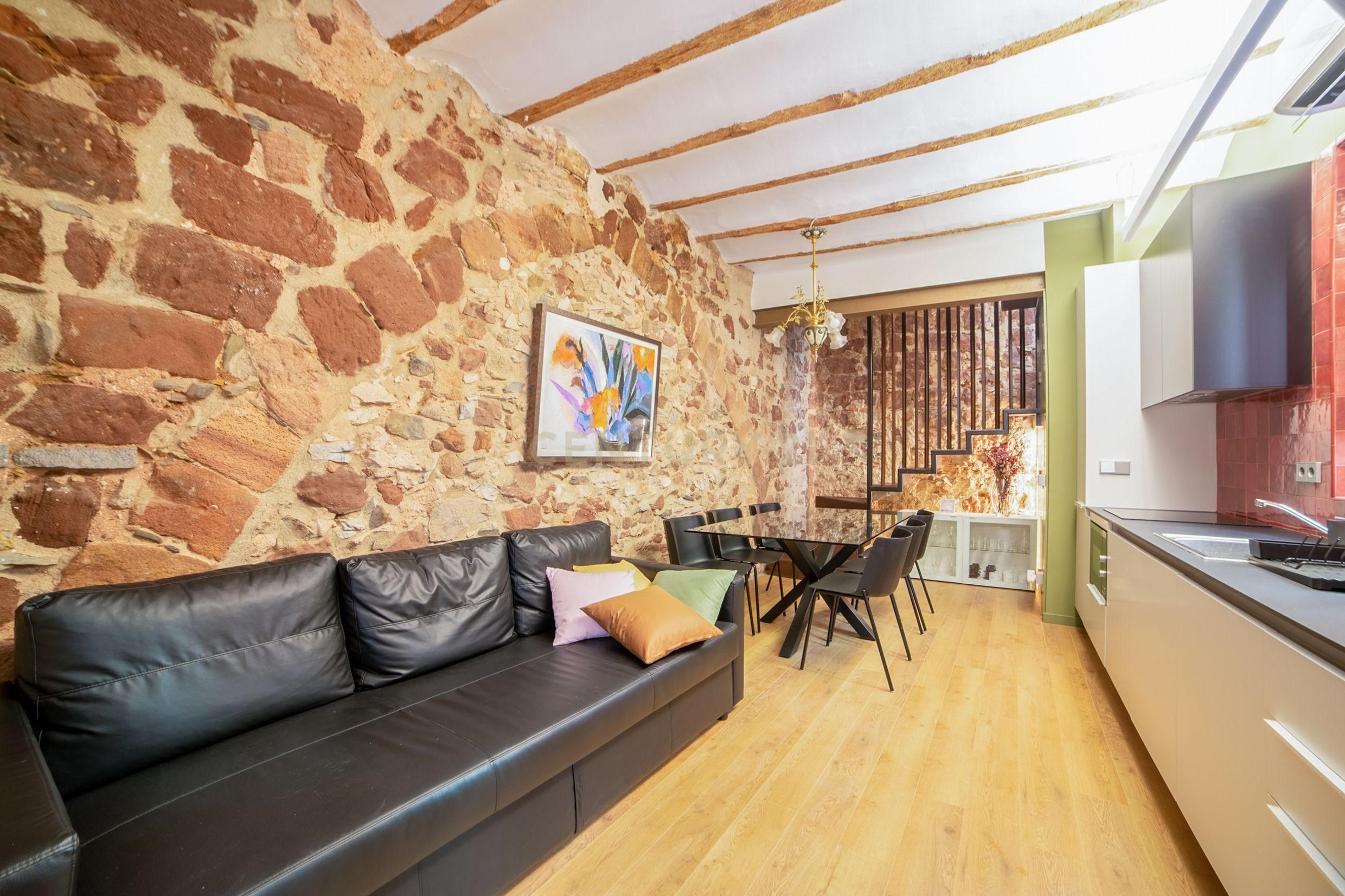 Sala d'estar de Casa o xalet en venda en Prades amb Aire condicionat, Calefacció i Forn