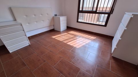 Foto 5 de Casa adosada de alquiler en San Isidro, Alicante