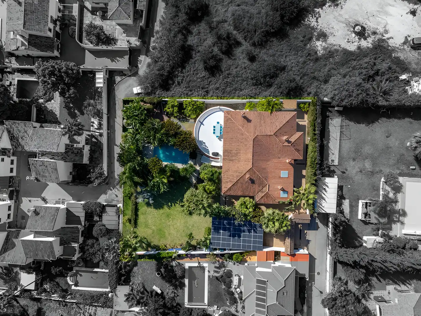 Exterior view of Houses for sale in Marbella  with Air Conditioner, Private garden and Terrace
