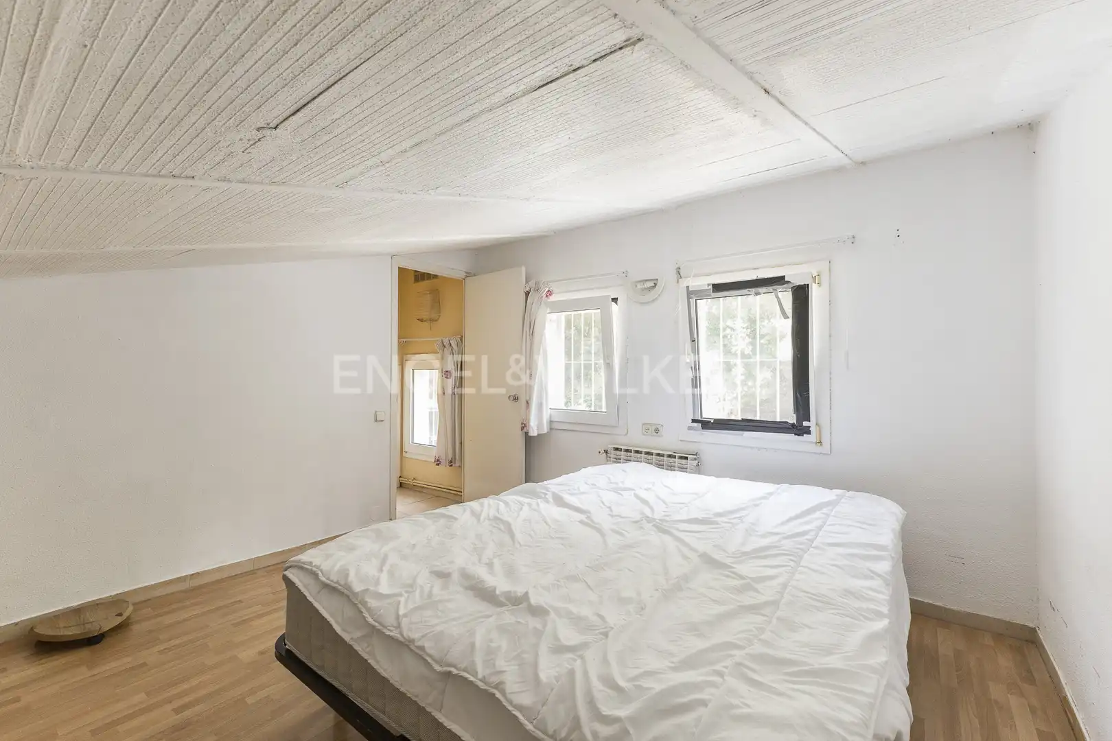 Casa adosada en venta en Montbau