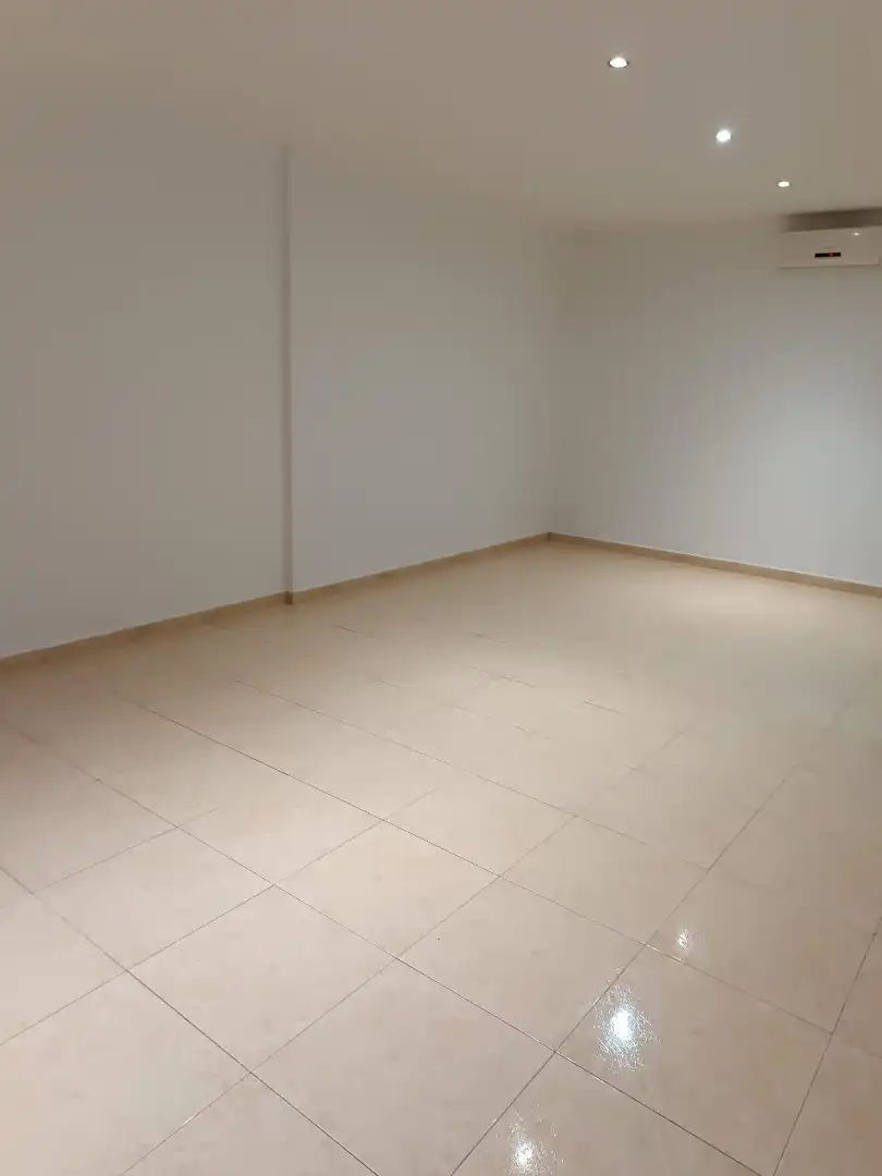 Wohnung zum Verkauf in Balaguer mit Klimaanlage, Heizung und Terrasse