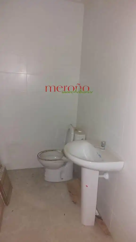 Bathroom of Commercial properties for rent in Elche / Elx