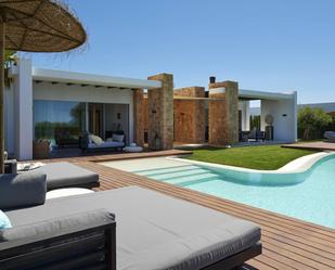 Terrassa de Casa o xalet en venda en Sant Josep de sa Talaia amb Jardí privat, Piscina i Internet