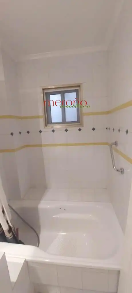 Bany de Pis en venda en Elche / Elx amb Balcó