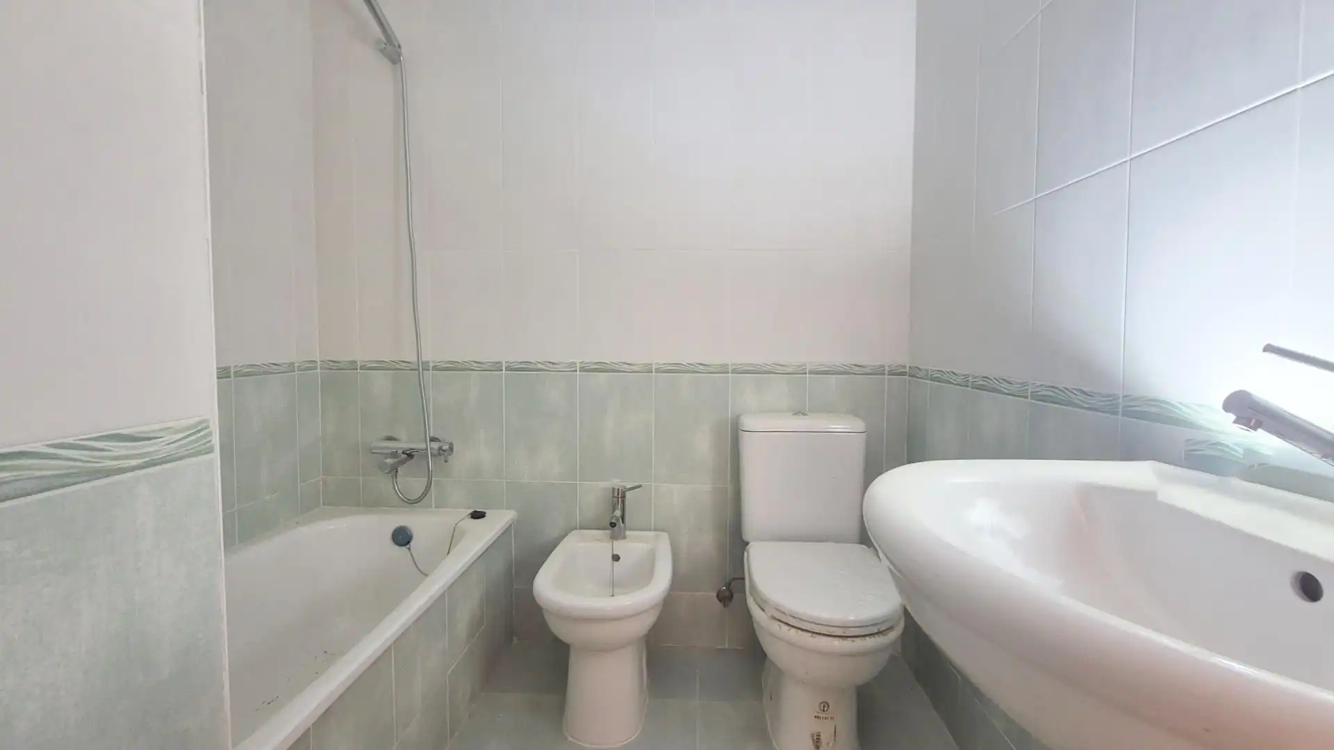 Badezimmer von Wohnungen zum Verkauf in San Cristóbal de la Cuesta mit Heizung