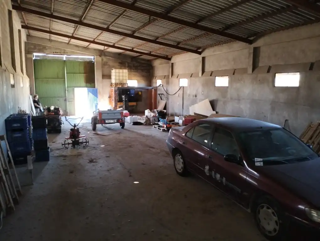 Nave industrial en venta en Sueca