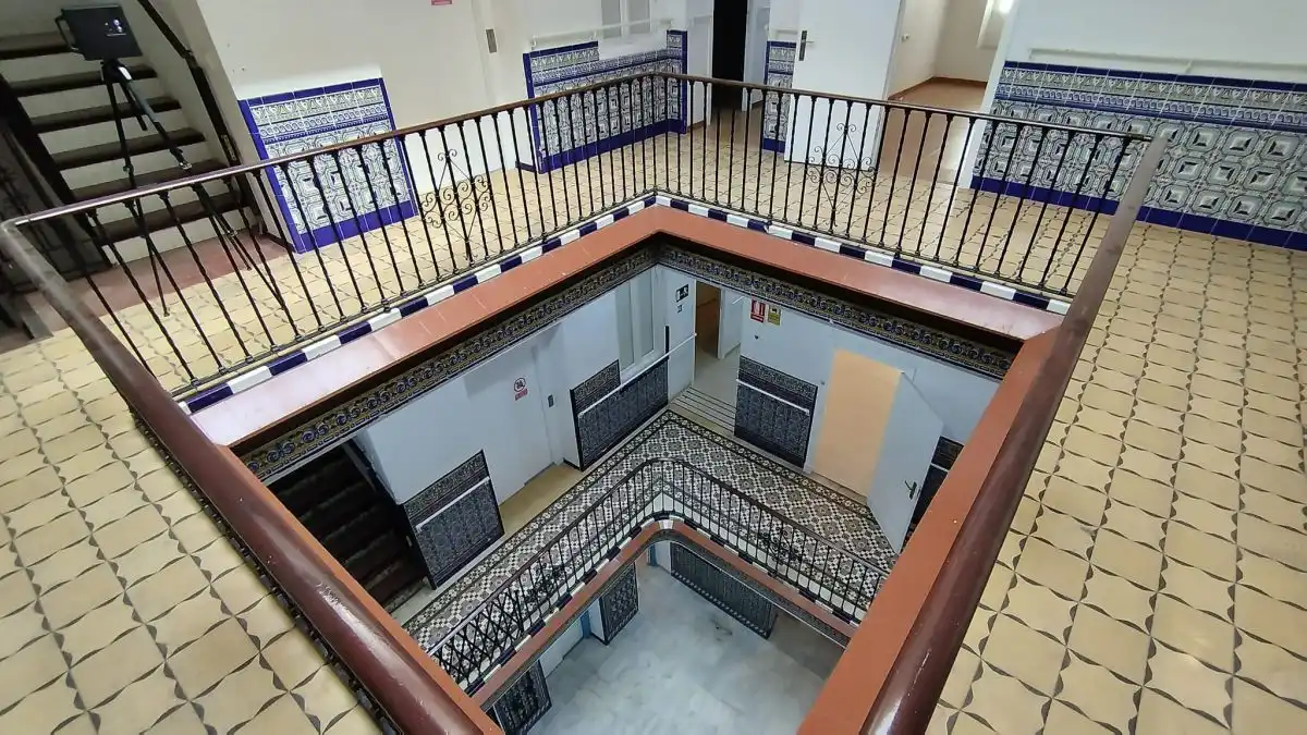 Houses for sale in Sevilla  with Air Conditioner, Terrace and Balcony