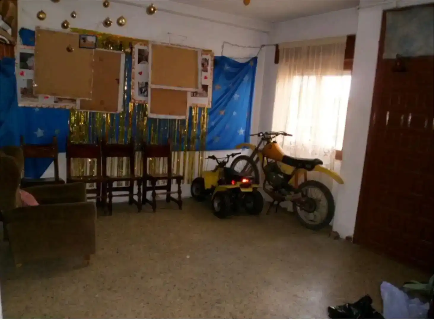 Casa adosada en venda en Valdestillas amb Balcó