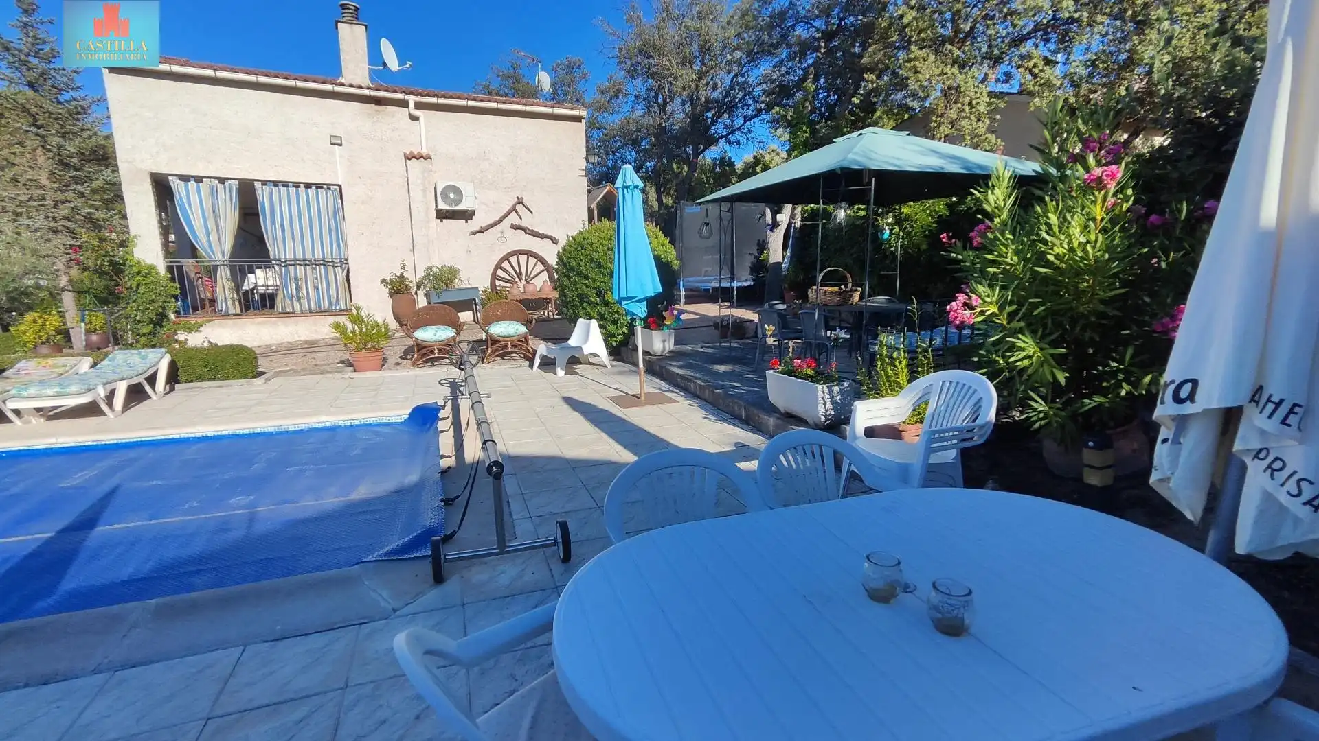 Terrassa de Casa o xalet en venda en Peñalba de Ávila amb Calefacció, Jardí privat i Traster