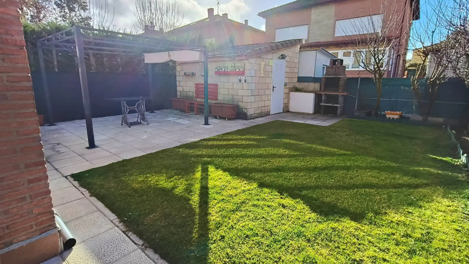 Terraza de Casa adosada en venta en Cogollos con Calefacción, Jardín privado y Parquet