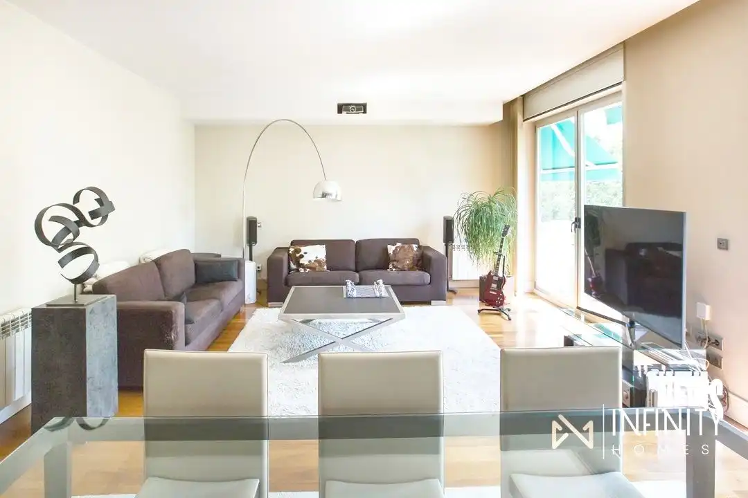 Sala de estar de Piso de alquiler en Bilbao  con Calefacción, Terraza y Horno