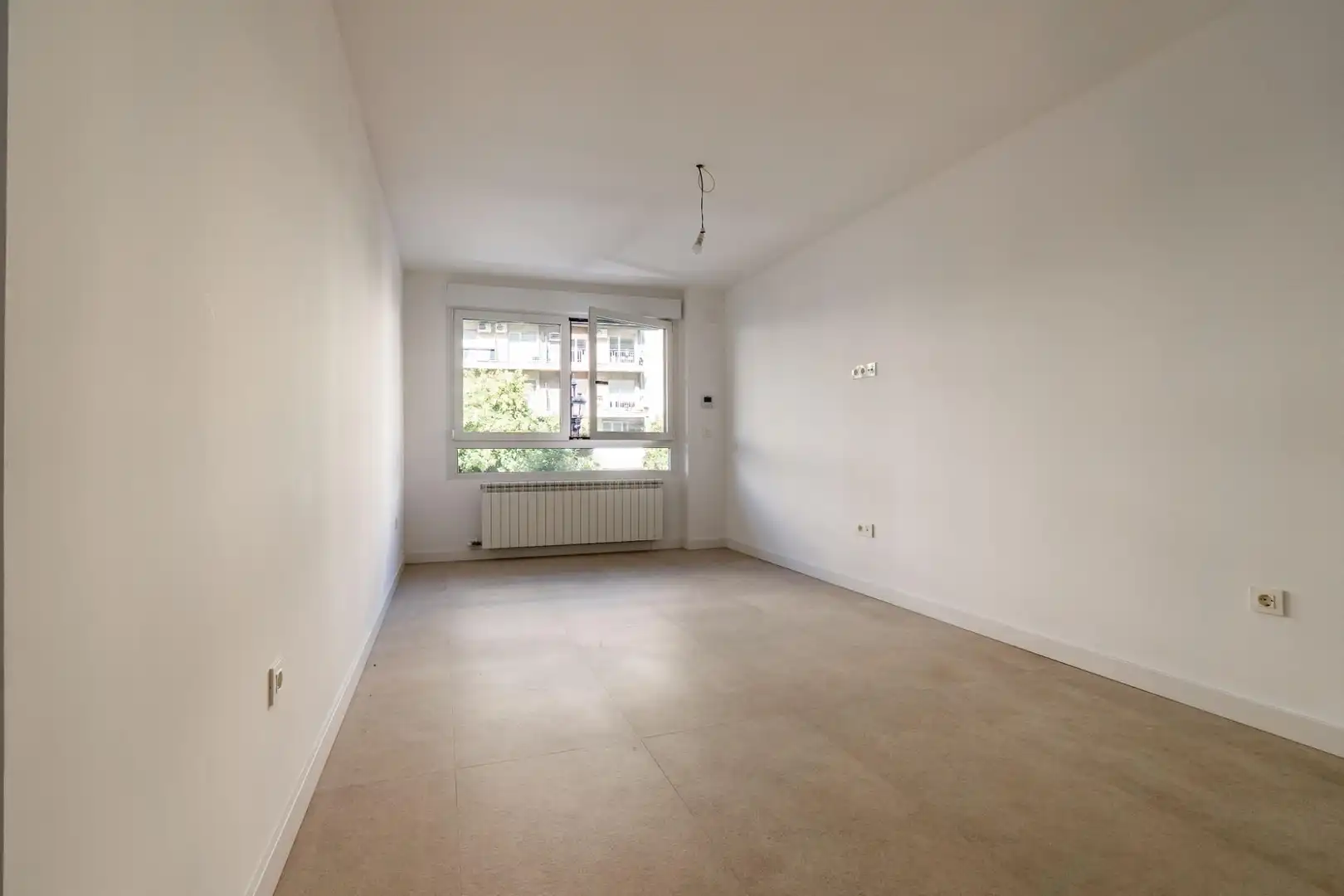 Bedroom of Flat for sale in Granada  with Air Conditioner and Heating