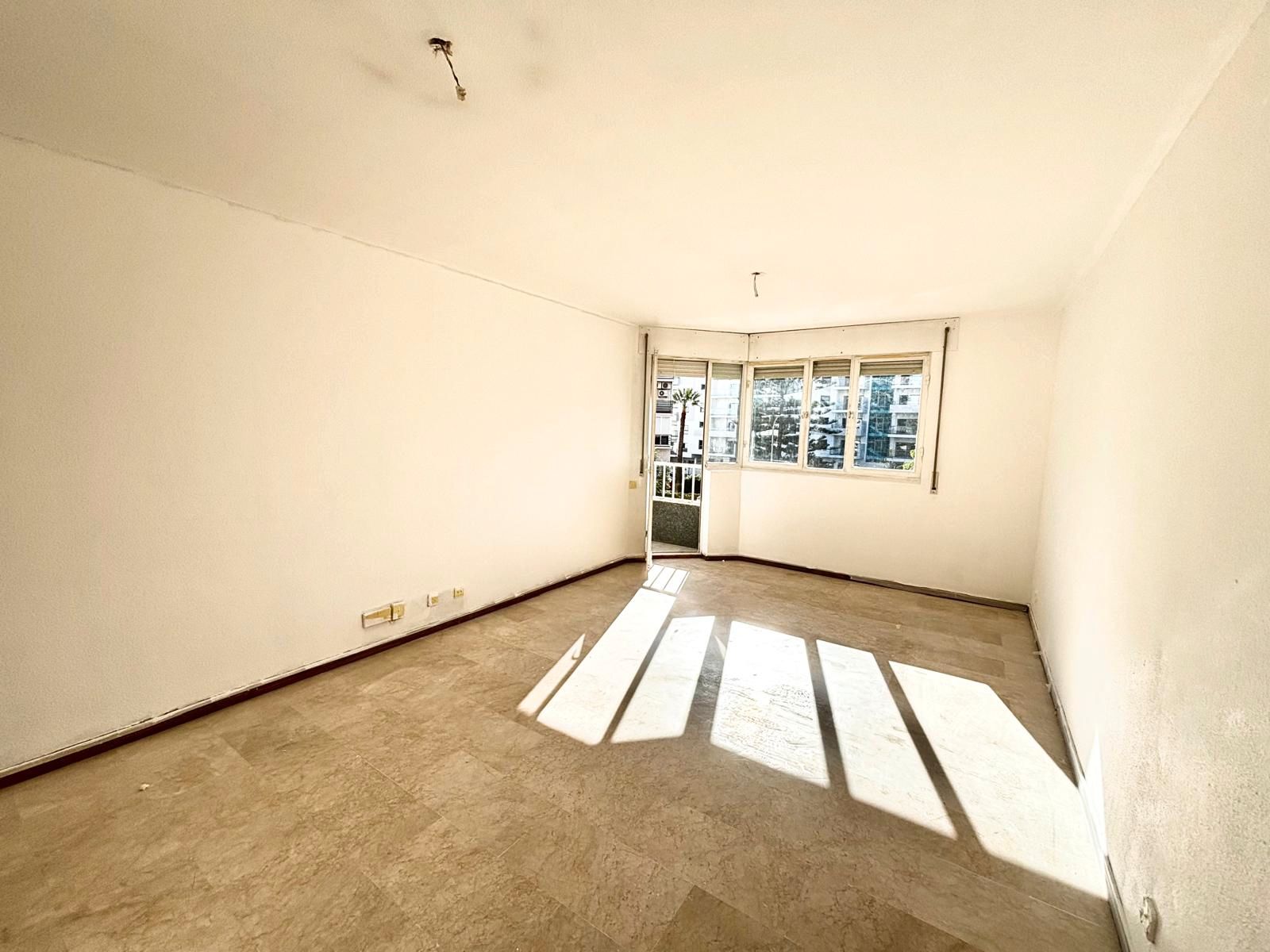 Living room of Flat for sale in Benalmádena  with Terrace, Washing machine and Community pool