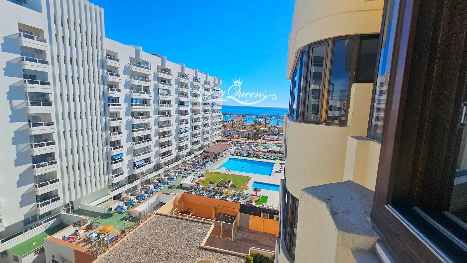 Vista exterior de Àtic en venda en Fuengirola amb Aire condicionat, Terrassa i Moblat