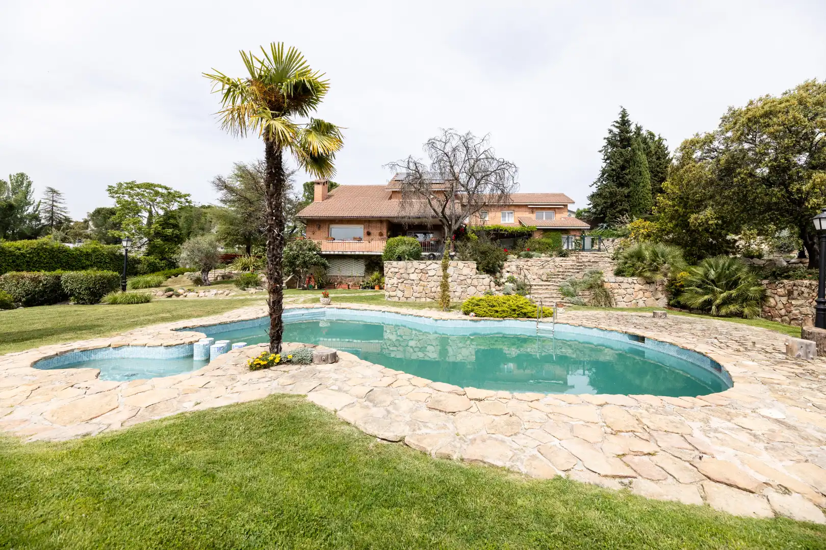 Garden of Houses for sale in Algete  with Air Conditioner, Private garden and Terrace