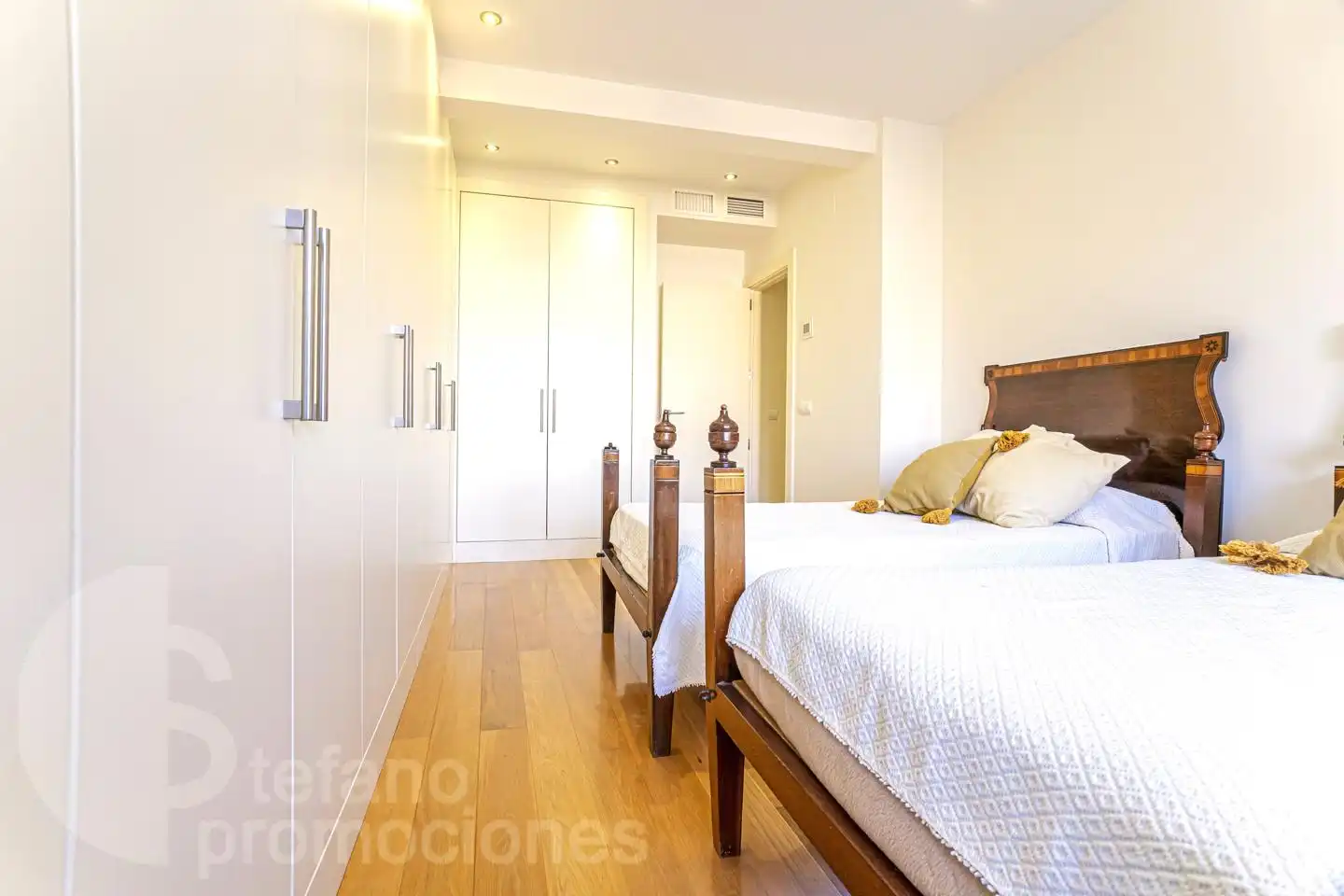 Habitación de Ático de alquiler en Málaga con Aire acondicionado, Calefacción y Parquet