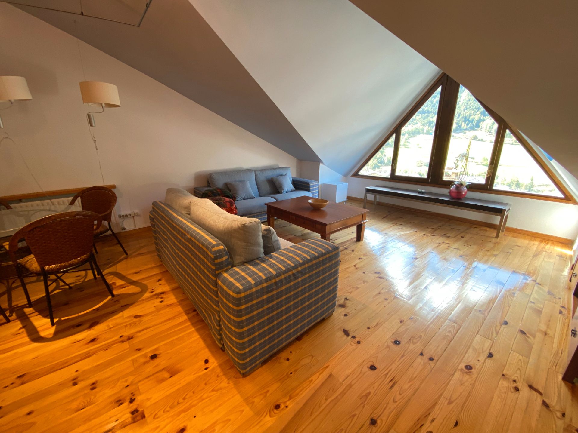 Sala de estar de Casa adosada de alquiler en Canillo con Calefacción, Amueblado y Horno