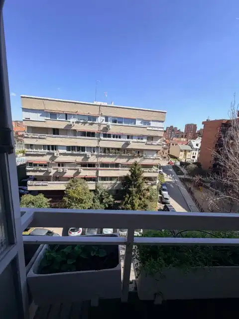 Vista exterior de Piso en venta en Madrid con Aire acondicionado, Calefacción y Parquet