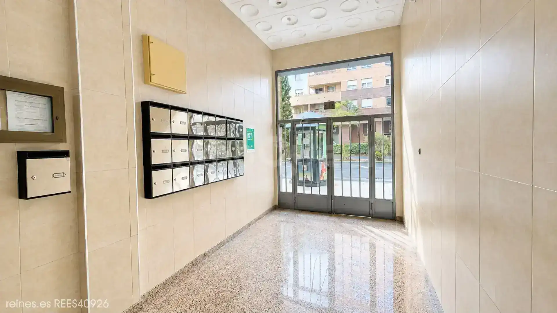 Flat for sale in Zaragoza  with Heating