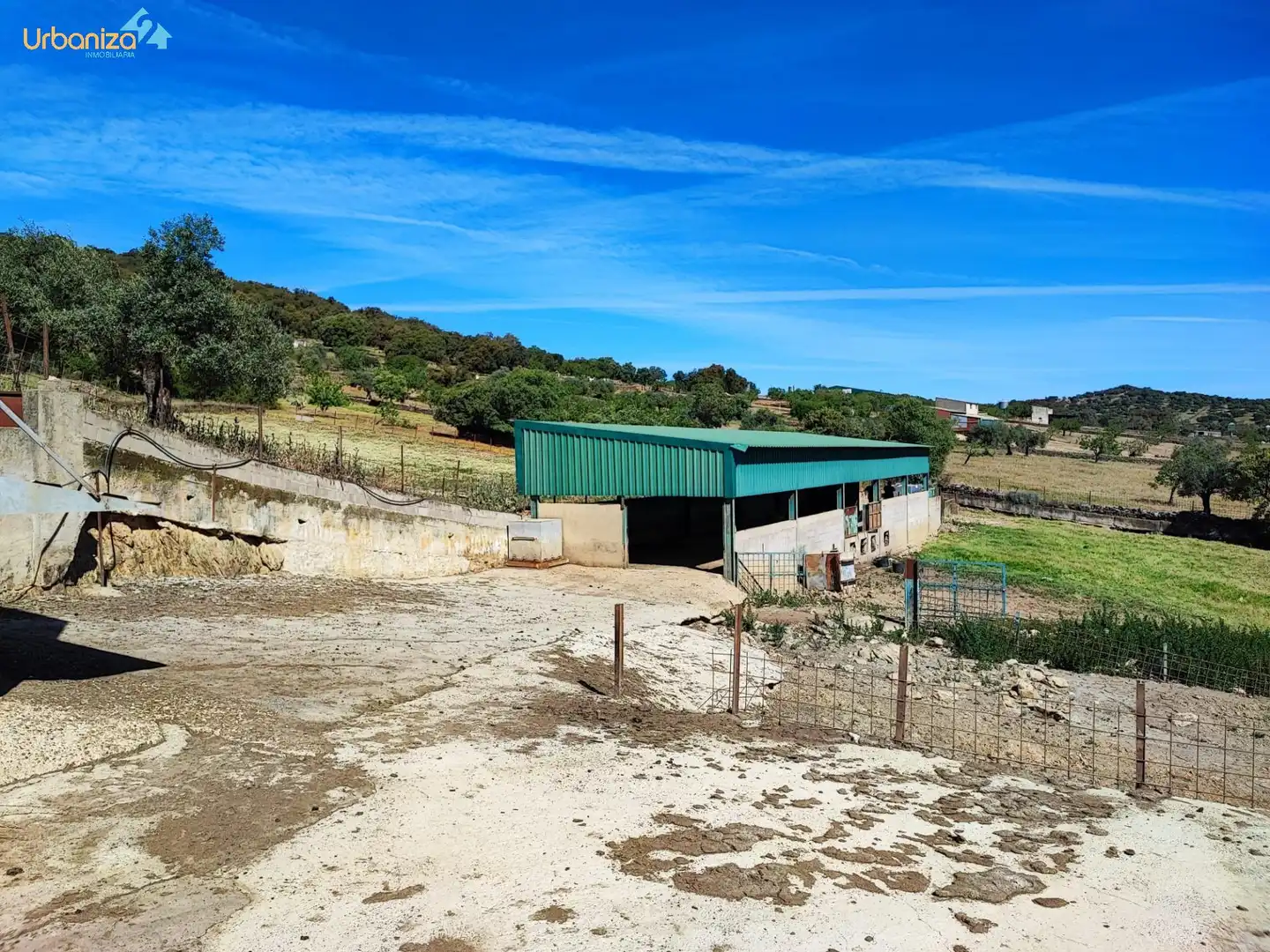 Exterior view of Land for sale in Salvaleón