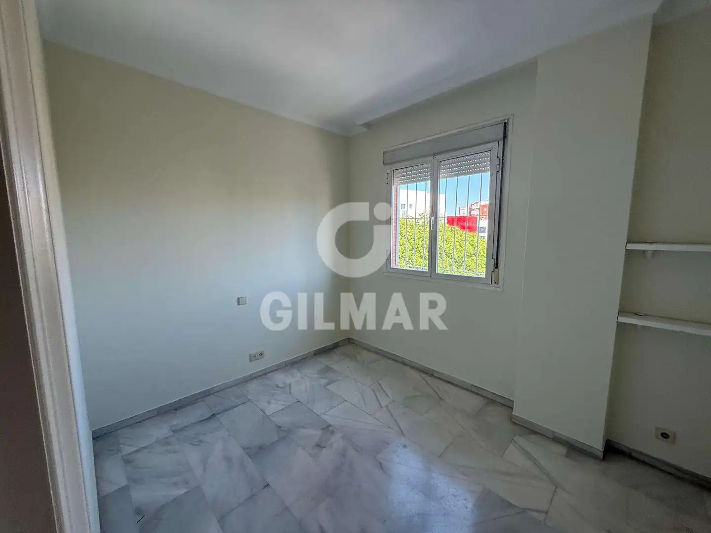 Schlafzimmer von Wohnung zur Miete in Sevilla mit Klimaanlage, Ofen und Waschmaschine
