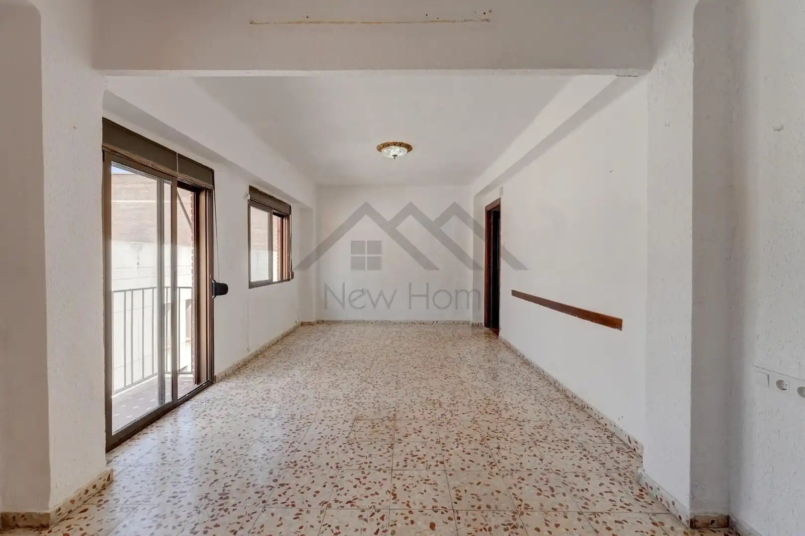 Sala d'estar de Pis en venda en Valencia amb Balcó