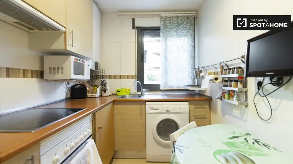 Cocina de Piso de alquiler en Pozuelo de Alarcón con Aire acondicionado, Calefacción y Amueblado