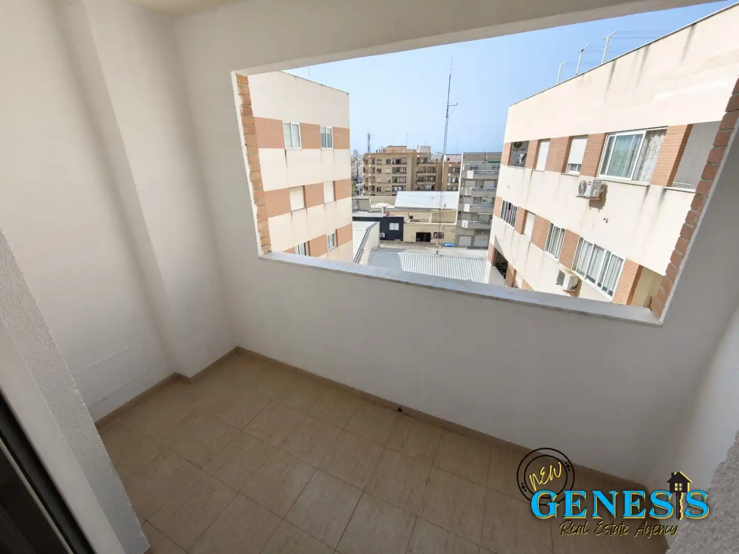 Terrassa de Apartament en venda en Torrevieja amb Calefacció, Forn i Balcó
