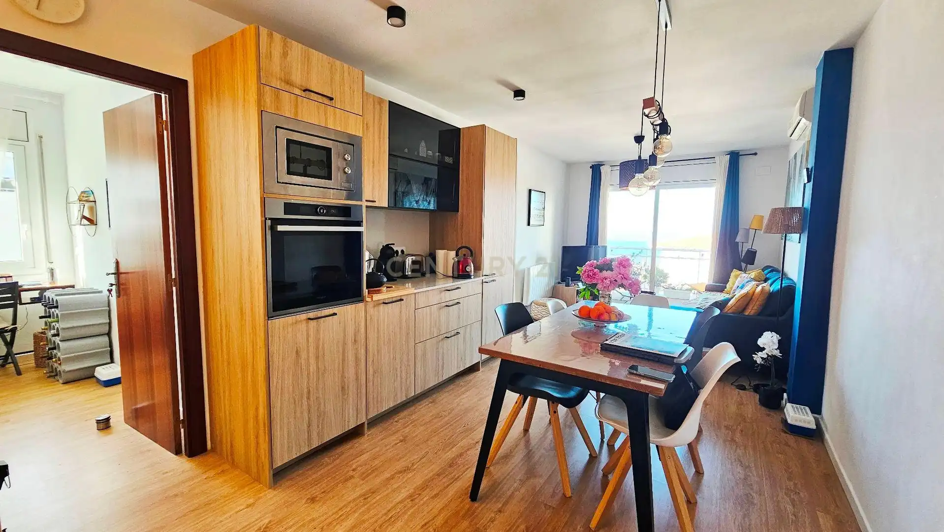 Kitchen of Apartments for sale in Llançà  with Air Conditioner, Oven and Microwave