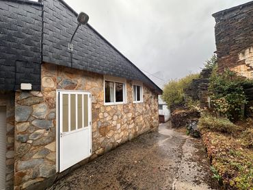 Landhaus zum Verkauf in Oencia