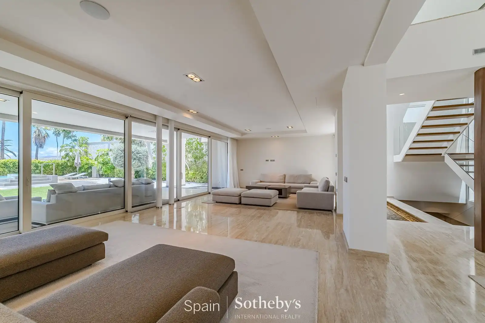 Casa con piscina en venta en Calle Tajore, imagen 10