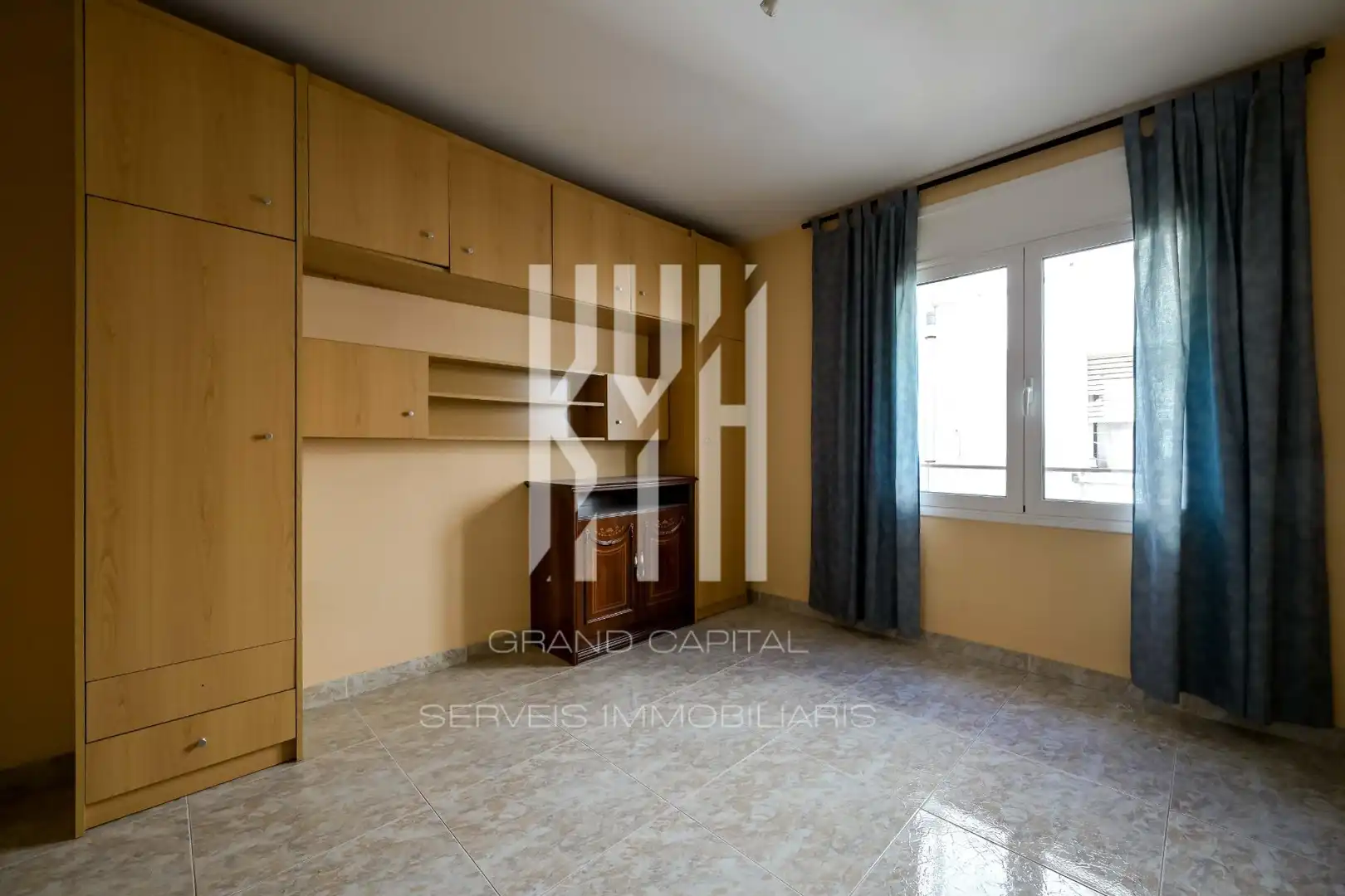 Bedroom of Flat for sale in Salt  with Balcony