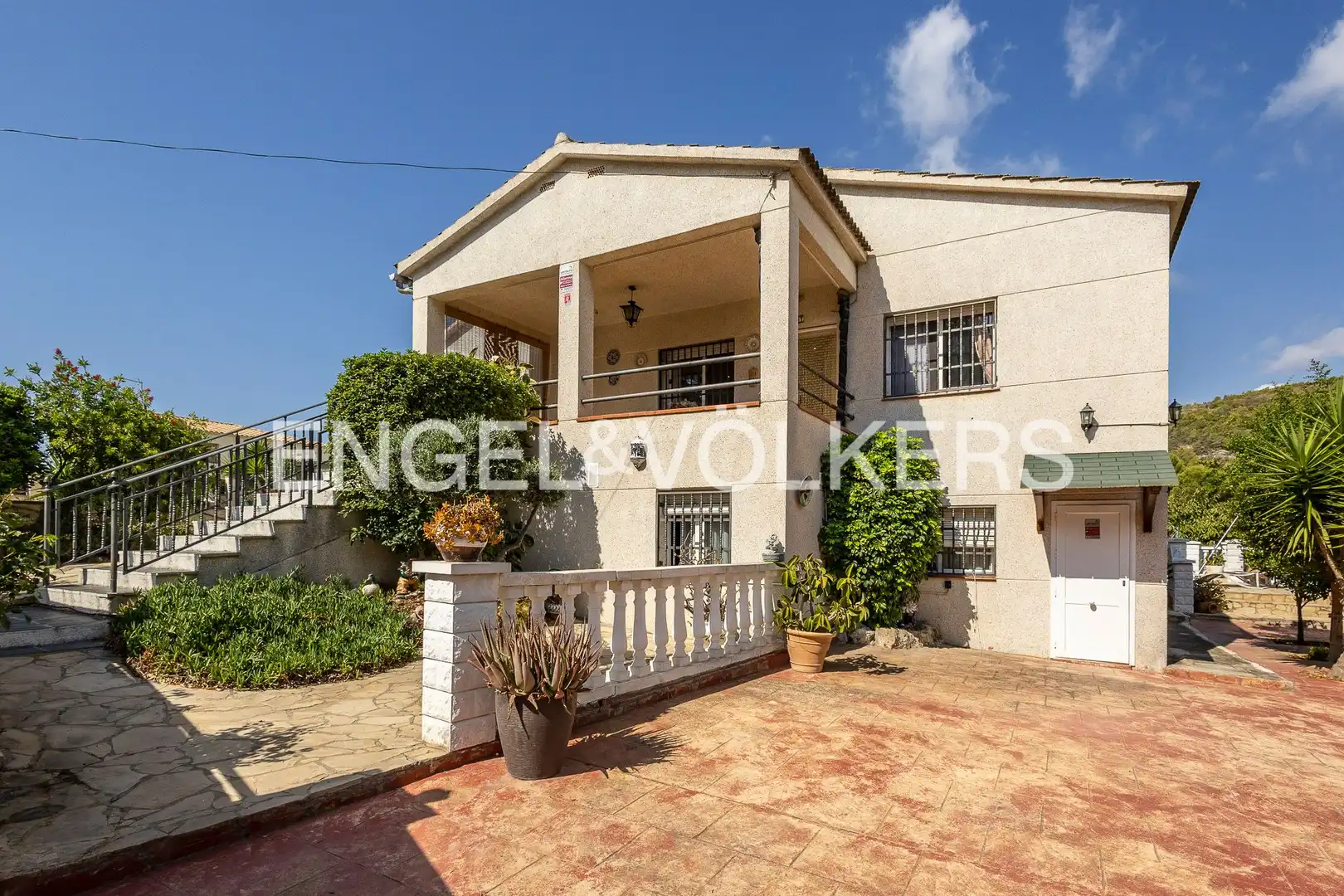 Vista exterior de Casa o xalet en venda en El Vendrell amb Aire condicionat, Calefacció i Jardí privat