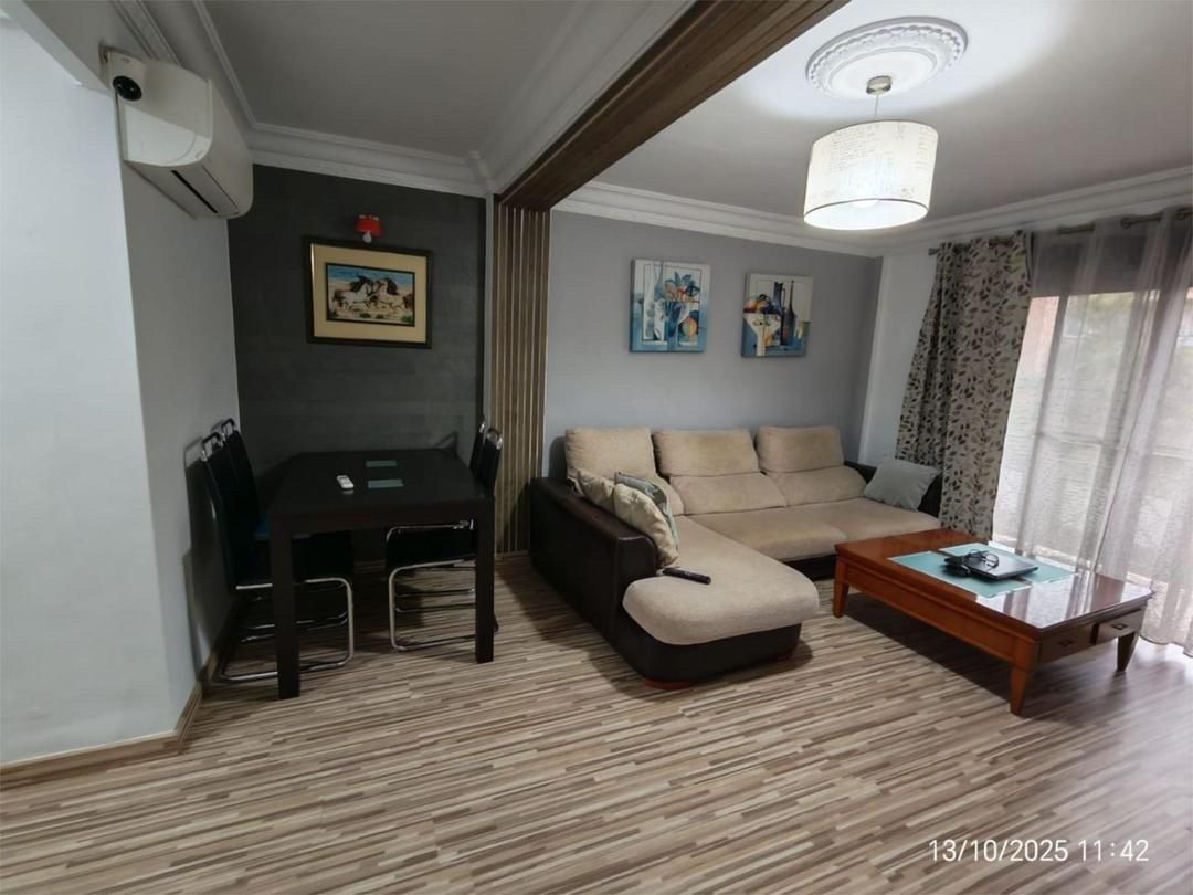 Living room of Flat for sale in  Valencia Capital  with Air Conditioner, Terrace and Balcony