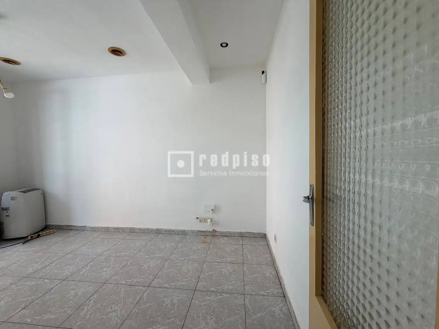 Piso en venta en Madrid con Calefacción y Terraza