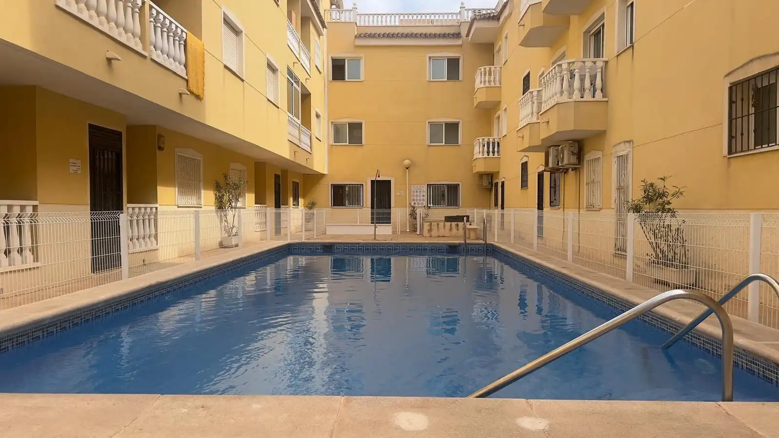 Piscina de Apartament en venda en Formentera del Segura