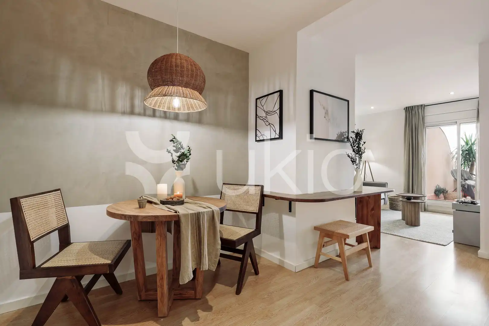 Comedor de Apartamento de alquiler en Barcelona con Aire acondicionado, Calefacción y Terraza
