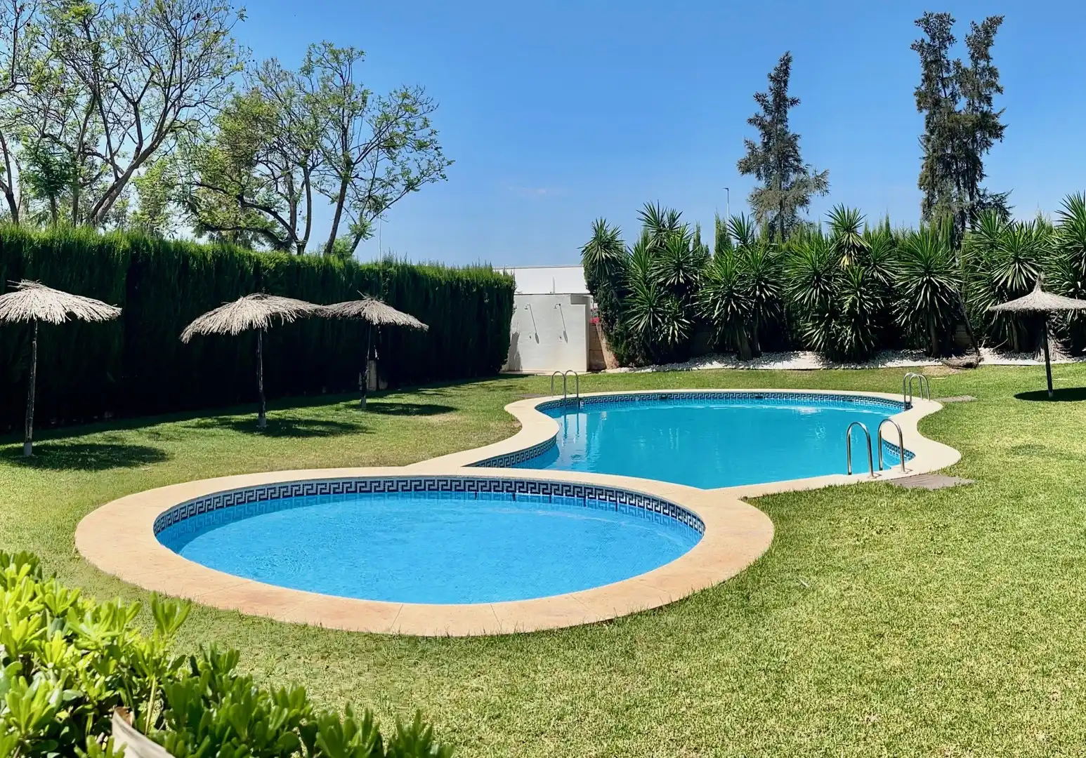 Piscina de Piso de alquiler en Riba-roja de Túria con Terraza, Trastero y Piscina