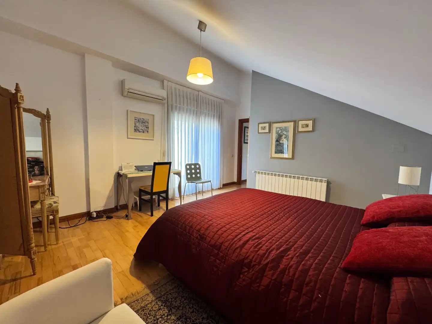 Bedroom of Houses for sale in El Escorial  with Air Conditioner, Heating and Private garden
