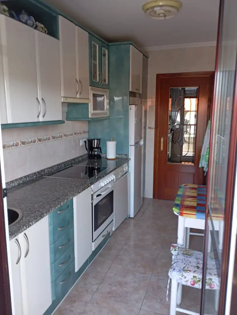 Cocina de Piso en venta en Meruelo con Calefacción, Terraza y Amueblado