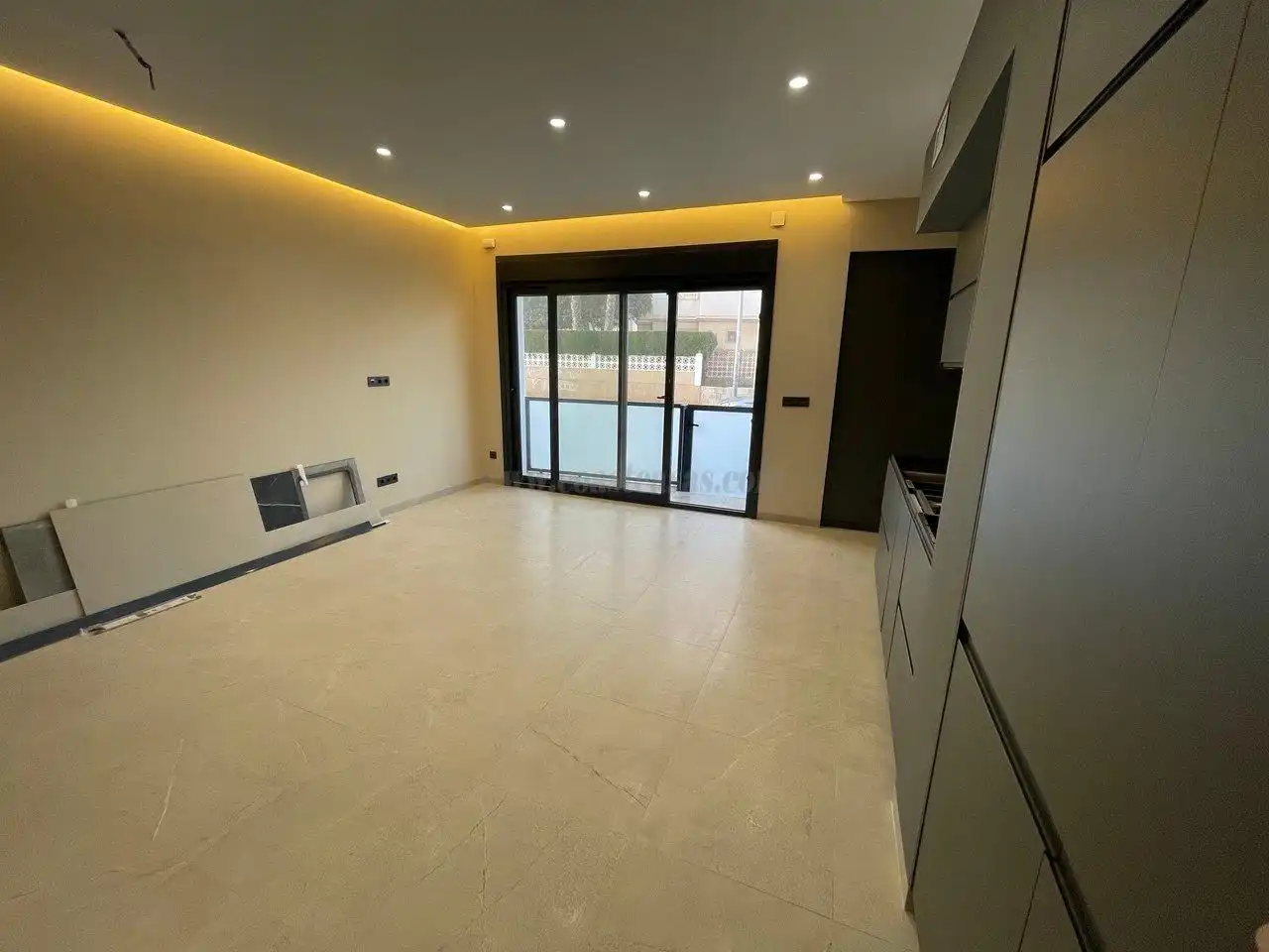 Estudio en venta en Torrevieja con Aire acondicionado, Calefacción y Terraza