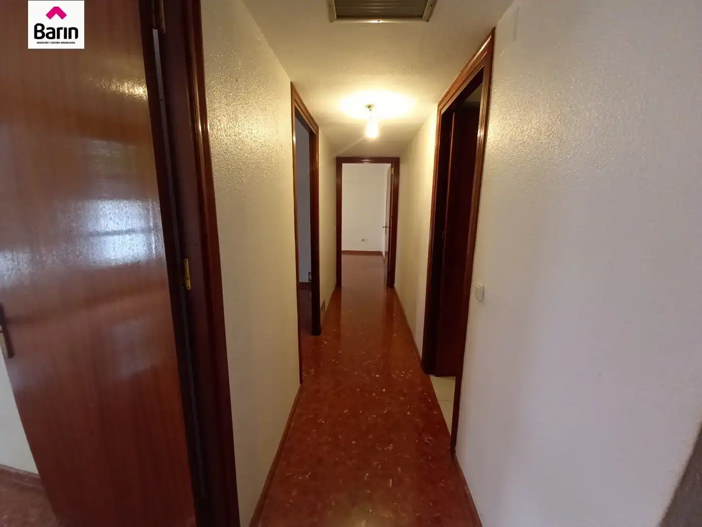 Wohnung zum Verkauf in Córdoba mit Klimaanlage, Terrasse und Abstellraum