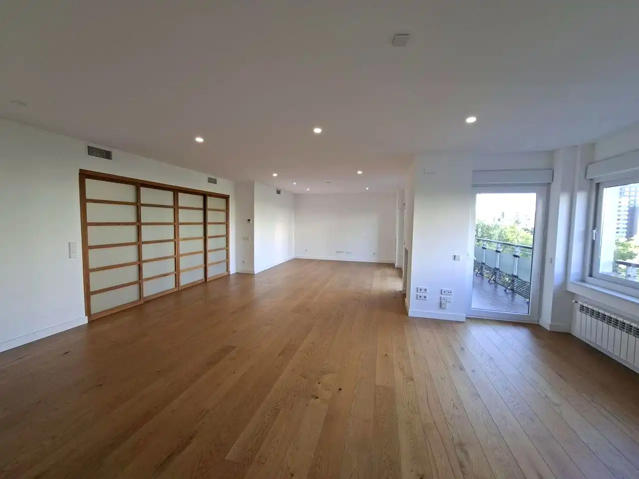 Wohnung mit Aufzug zum Verkauf in Paseo de la Castellana