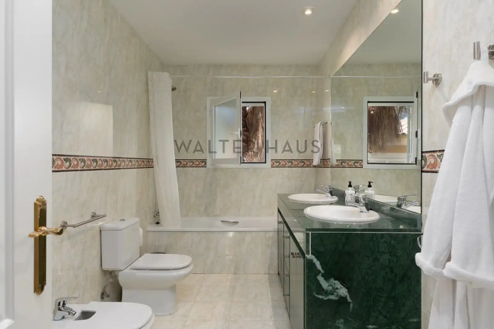 Villa mit Terrasse zum Verkauf in Carrer Pedraforca, imagen 17