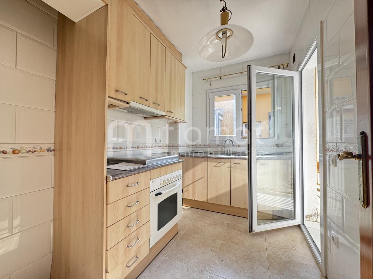 Kitchen of Flat for sale in Figueres  with Terrace