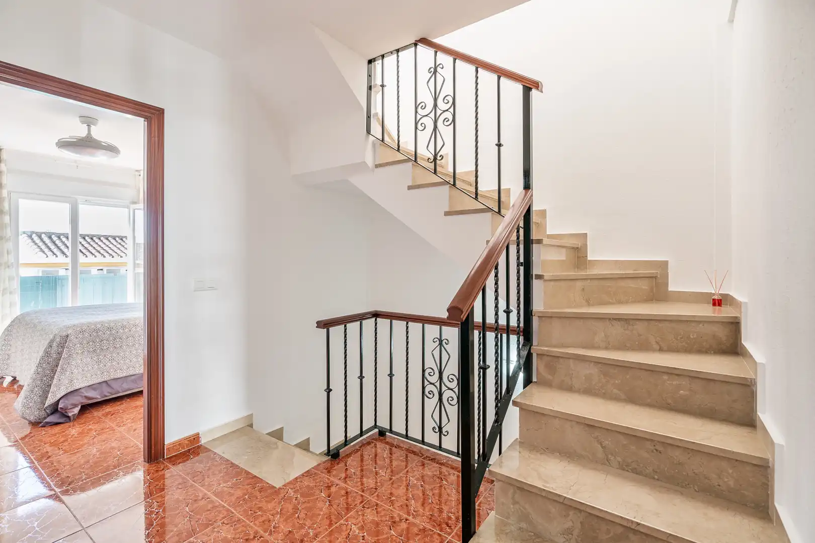 Casa adosada en venda en Estepona amb Aire condicionat i Terrassa