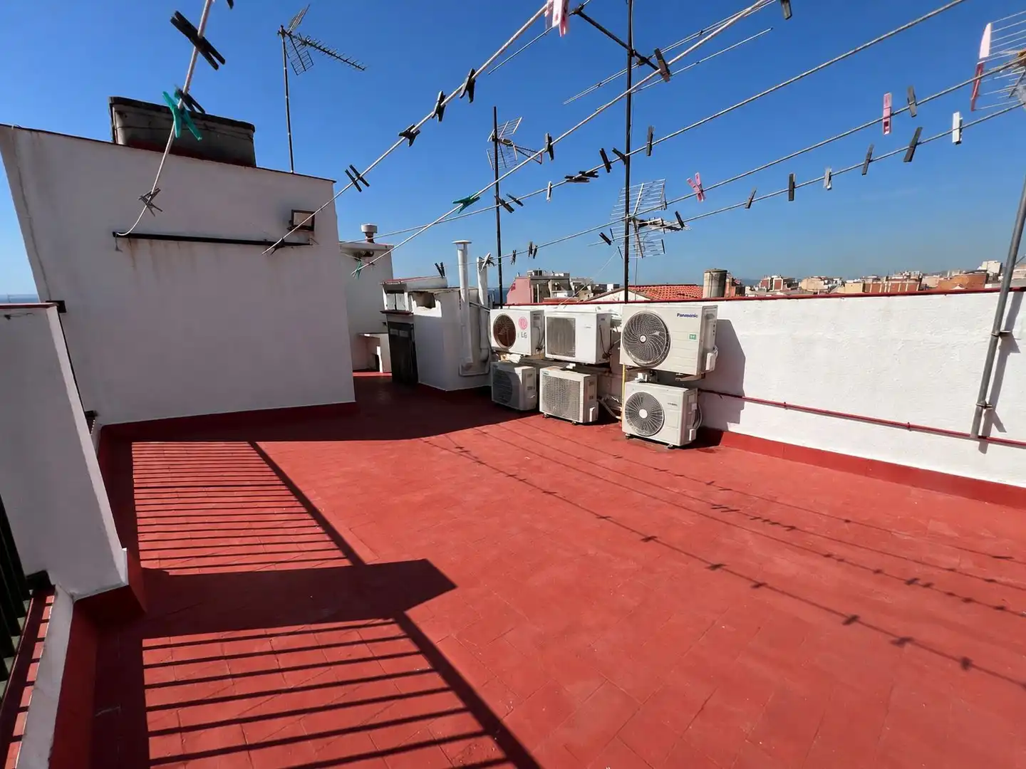 Terrace of Flat for sale in El Masnou  with Air Conditioner, Storage room and Oven