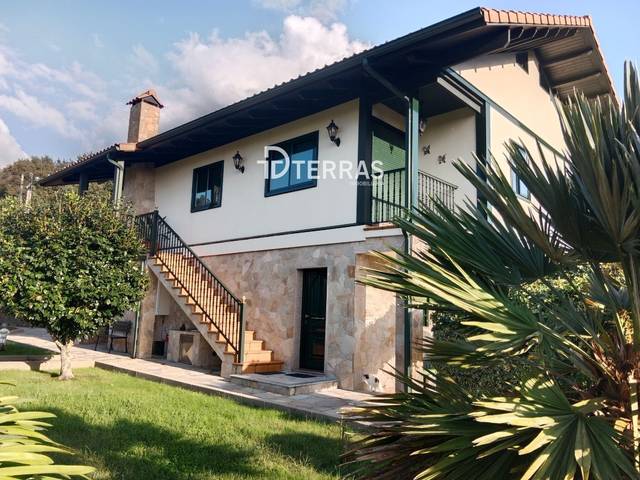 Casa-chalet en Venta en CAMINO LEIRA DO MUÍÑO en Redondela