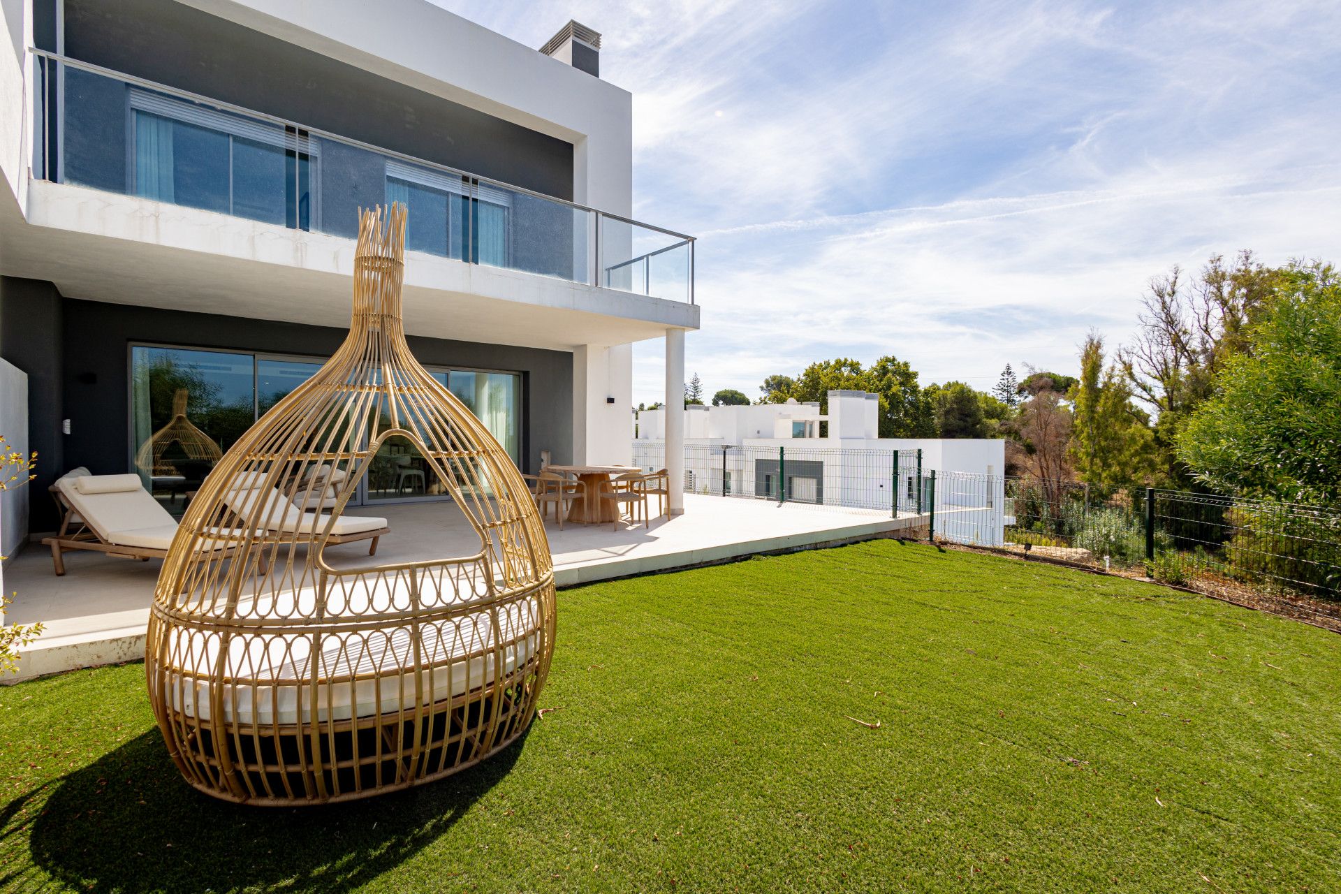 Terraza de Casa adosada en venta en Marbella con Aire acondicionado, Calefacción y Jardín privado