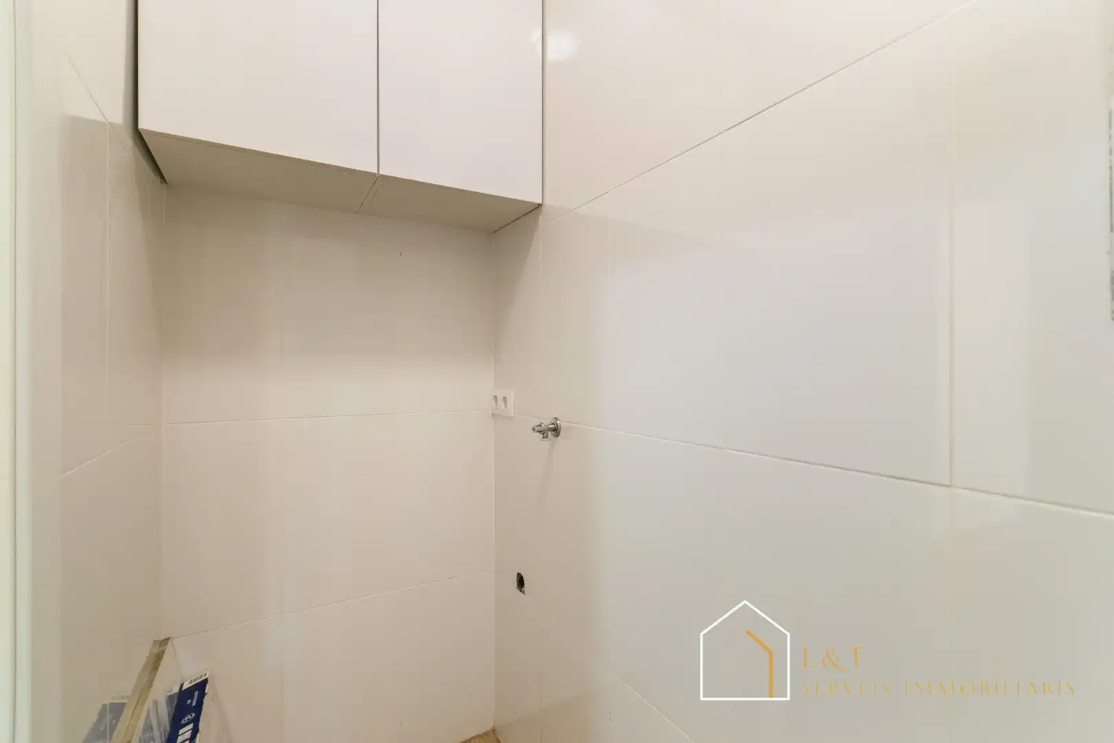 Baño de Piso en venta en Barcelona con Calefacción, Horno y Balcón